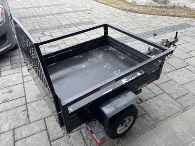 Very light it tows well in very good condition