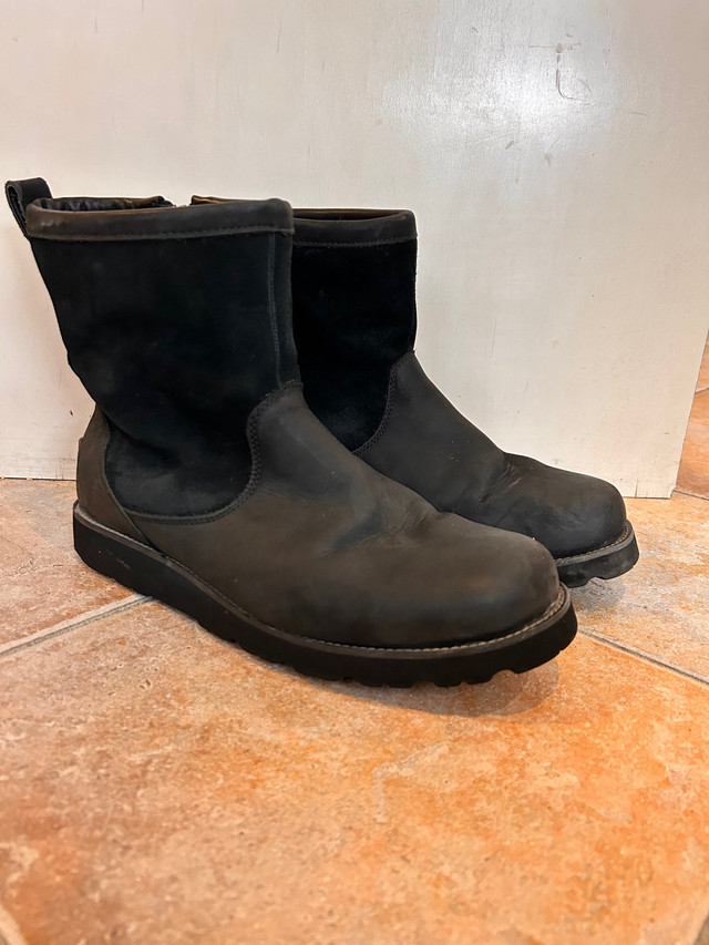 UGG boots men’s  dans Chaussures pour hommes  à Ville de Montréal - Image 3