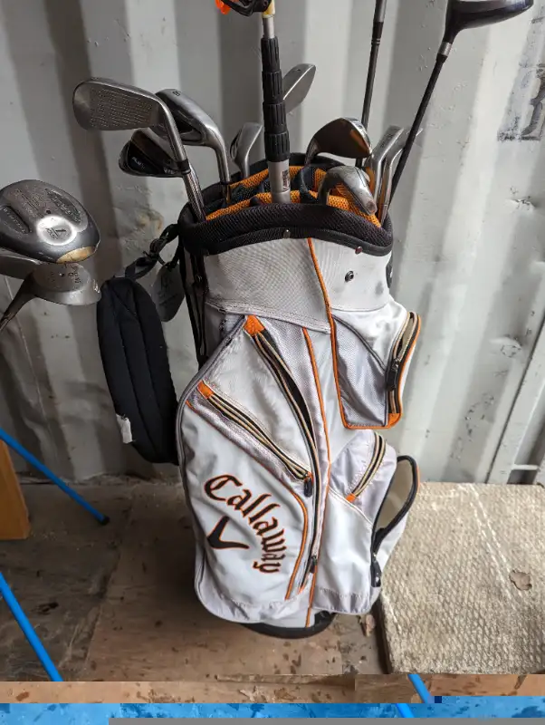 2 used golf bags in Golf in Muskoka - Image 3