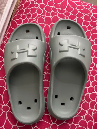 Under Armor water shoes/recovery slides, View more