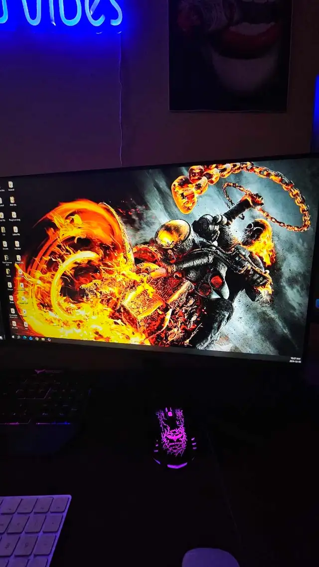 SAMSUNG SR35 Series 27 inch in Desktop Computers in City of Montréal - Image 4