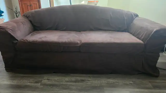 Couch and loveseat in Couches & Futons in Thunder Bay - Image 2