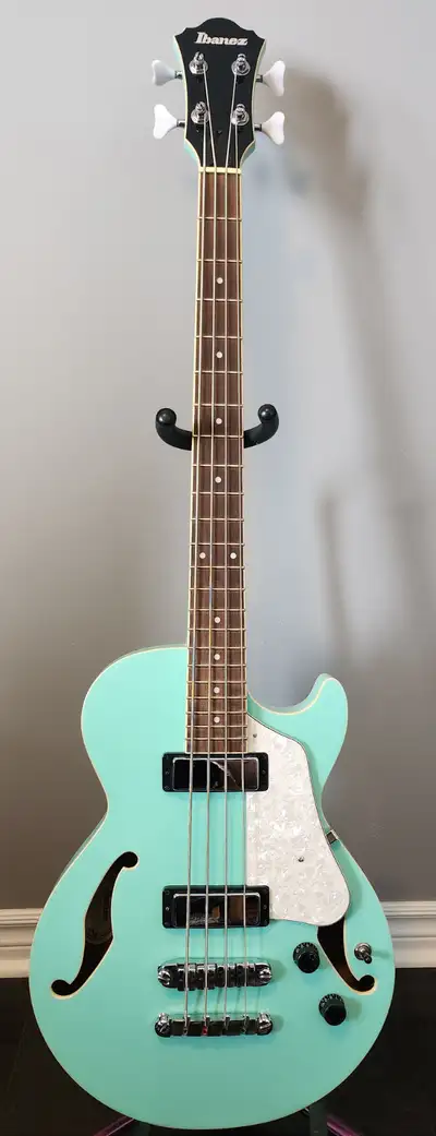 Ibanez, ABG260 Artcore Bass Guitar + Ibanez hardcase, View more
