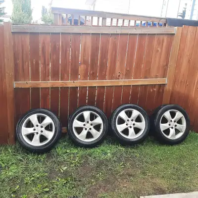 4 Hercules Raptis R-T5 225/50R17 98W XL All Season Tires on rims. I bought these all season tires an...