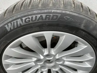 4 Pneus NEXEN Winguard Sport d'hiver neufs 245-50 R18, (Ont roulé moins de 200 Km. 4 Mags GM remis à...