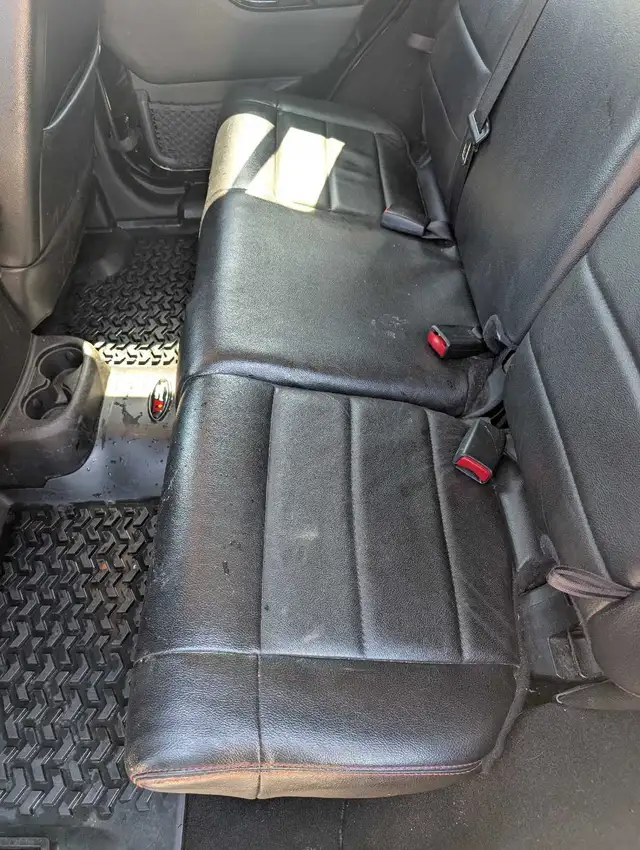2012 Jeep Wrangler (certified)532562163983994884