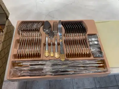 Carl Weill 78-Piece Venus Gold Cutlery Set In Breifcase, View more