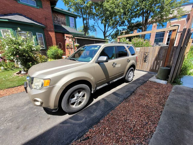 2011 Ford Escape V6 3 liter. Saftied. More pictures coming soon in Cars & Trucks in Windsor Region - Image 2