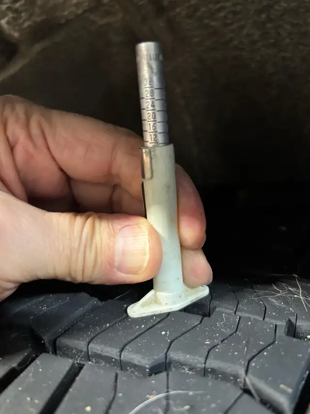 Michelin Defender Platinum LT 275 65 20 REDUCED! in Tires & Rims in Bedford - Image 7