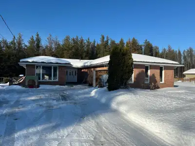 Step inside this charming 3+2 bedroom house nestled on a spacious acre lot! It's not brand new, but...