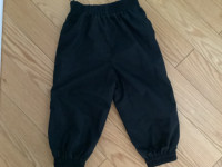 Pantalon d’extérieur noir doublé en jersey 18 mois comme neuf