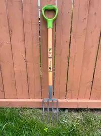 4-tine Garden Spading Fork