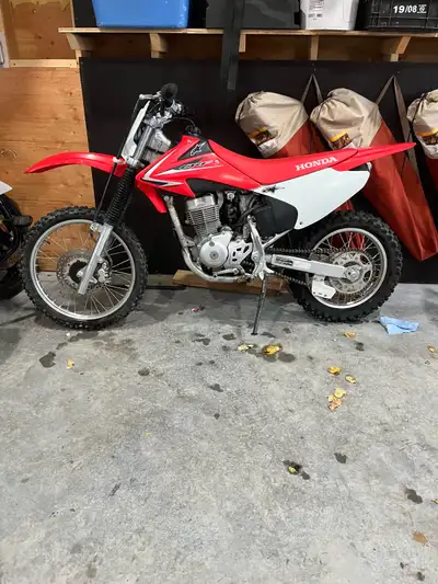 2009 crf150 runs good new tires this year