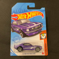 Hot Wheels '67 FORD MUSTANG COUPLE NEW MATCHBOX