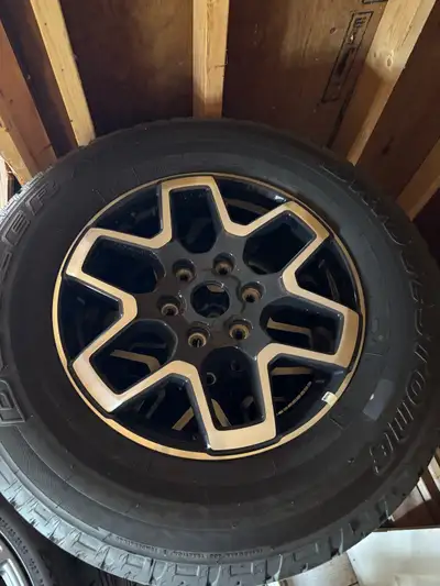Brand NEW, Never used 18” Ford Bronco Outer Banks Wheels & Tires. All 5 are in perfect condition for...