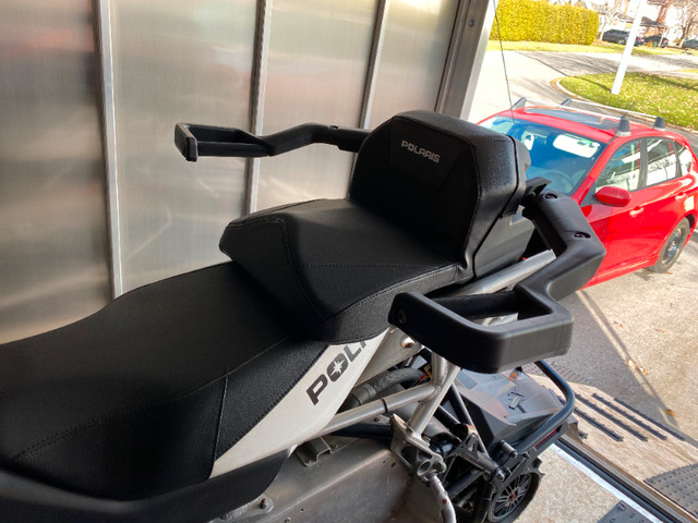 Polaris passenger seat (mint) in Snowmobiles Parts, Trailers & Accessories in Ottawa