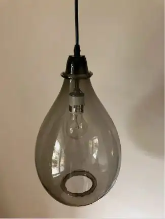 Glass ceiling pendant light in Indoor Lighting & Fans in Oakville / Halton Region - Image 2