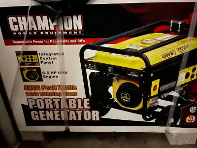 NEW C46535 Génératrice Champion Gasoline Generator 4000 / 2800 W, View more