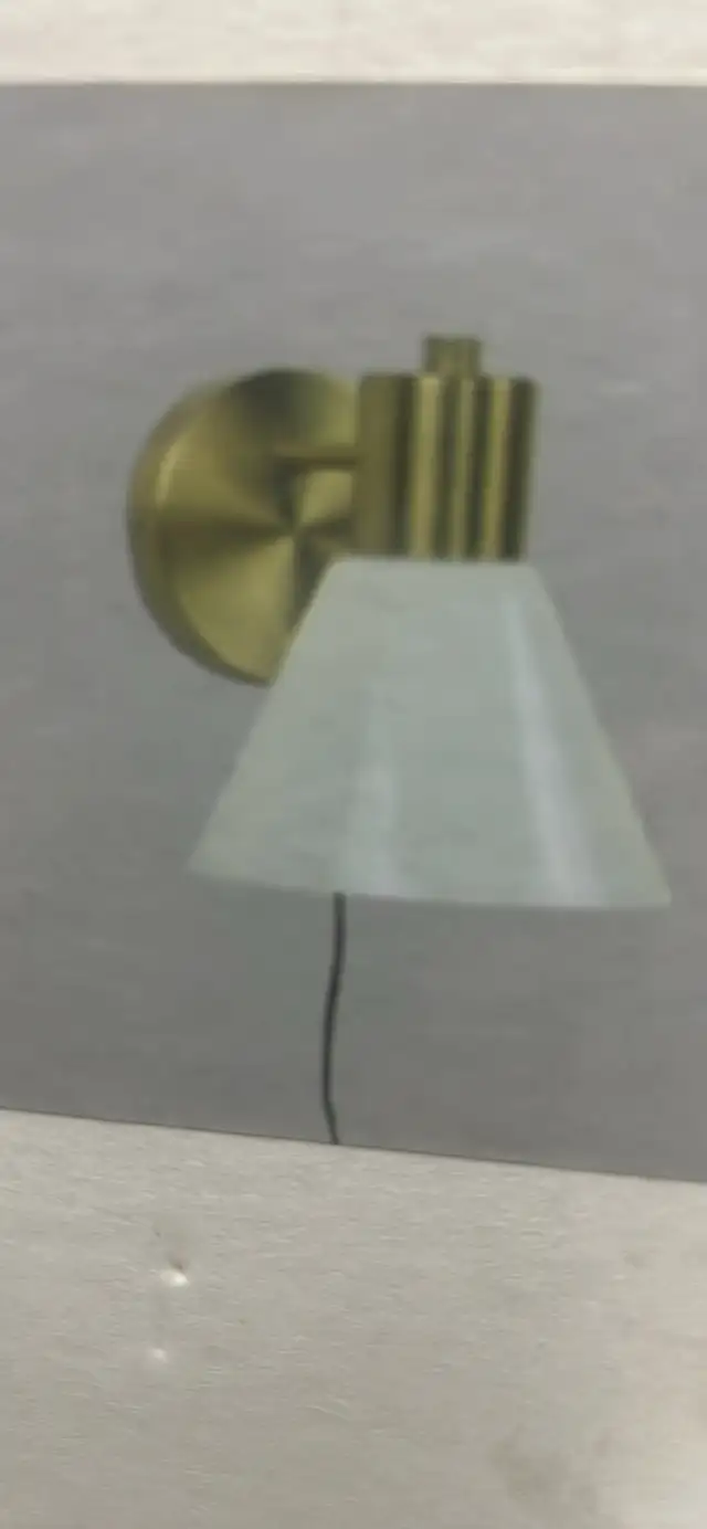 Ikea Wall Sconce in Indoor Lighting & Fans in Ottawa - Image 3