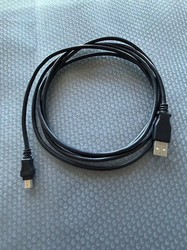 Various USB-C / Micro USB / Mini USB Phone Tablet cables605035253571276803