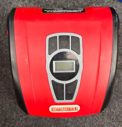 Air compressor w/ auto shut off. Great for cars tires , bike tires, sport equipment.