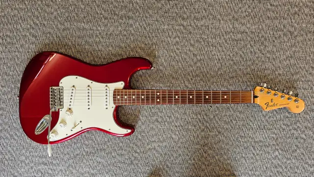 2015 MIM Fender Stratocaster - SSS, Candy Apple Red in Guitars in Hamilton - Image 2