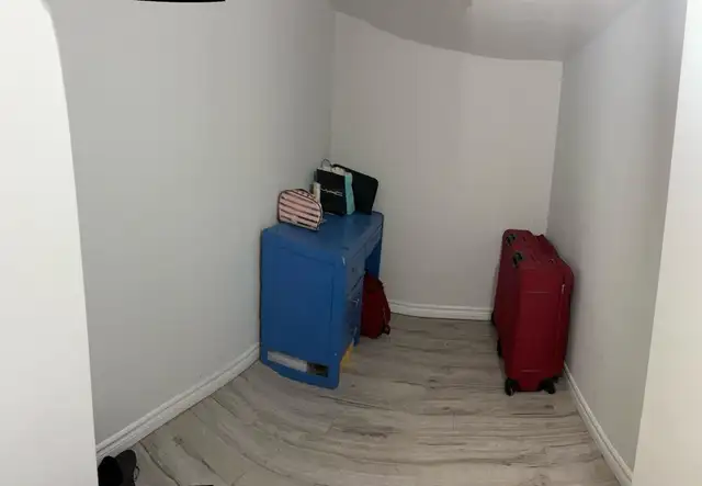 Shared Room for rent for girl Creditview/sandalwood63793686593153121