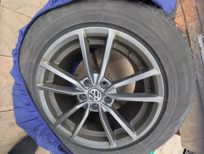 Snow Tires - Toyo brand - with alloy rims - x4 (Tire- 215 65 17) for Volkswagen Tiguan 2018. Used, s...