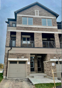 NEW MARKHAM 4 BEDROOM TOWNHOME $3280