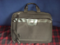 HP, Dell, NEC Laptop Carrying Cases and Luggage