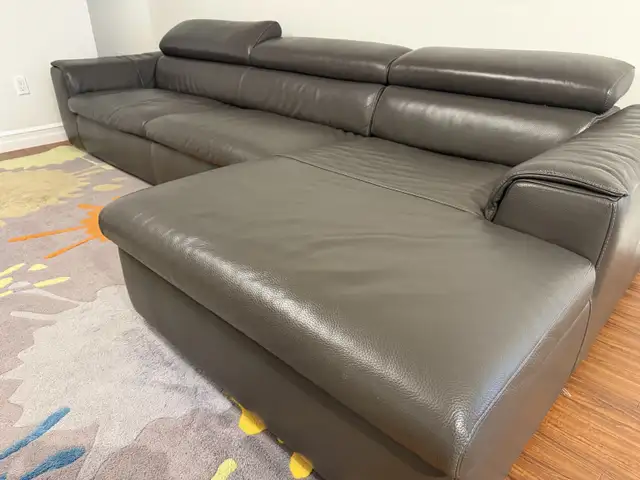 Italian leather sectional sofa  in Couches & Futons in City of Halifax - Image 3