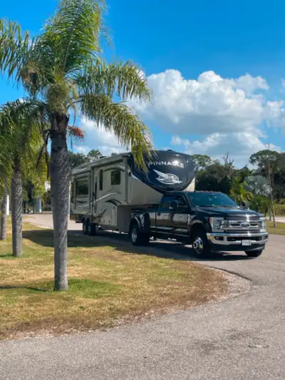Roulotte à sellette Pinnacle 32RLTS de Jayco 2022 Roulotte garantie jusqu’au 7 juillet 2029 (TAG) Po...