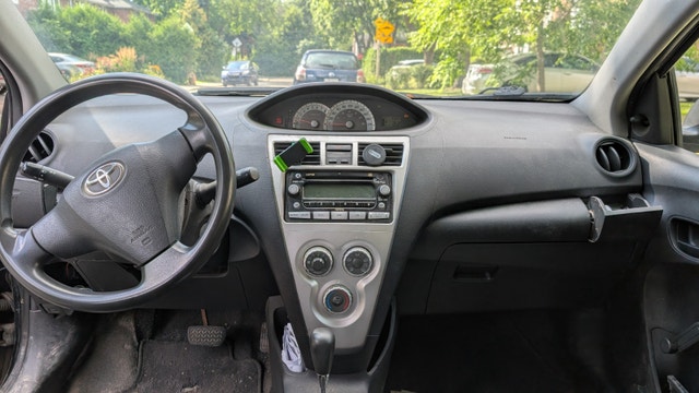 Toyota Yaris 2007 — photo 3