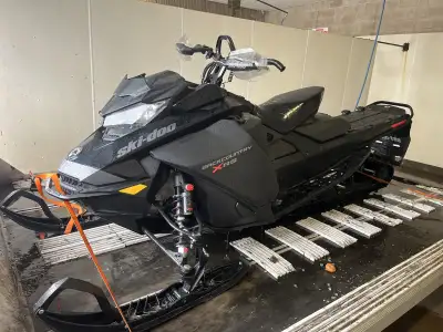 Whole new primary clutch, high torq rollers, new skis, new carbides, GGB mountain can works perfect...