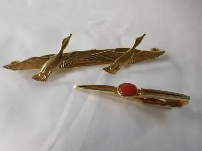 2 Vintage Gold Plate Men's Tie Clips Anson Flying Ducks Grandea, View more