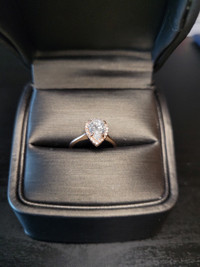 1ct pear cut moissanite (colourless) set in 14k rose gold ring