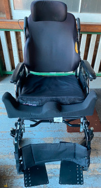 Wheelchair SuperTilt, 20" x 20" seat size (without cushion)
