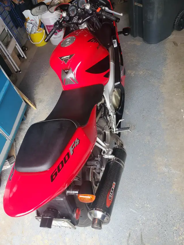 Honda CBR 600CC f4 in Sport Bikes in Mississauga / Peel Region - Image 3