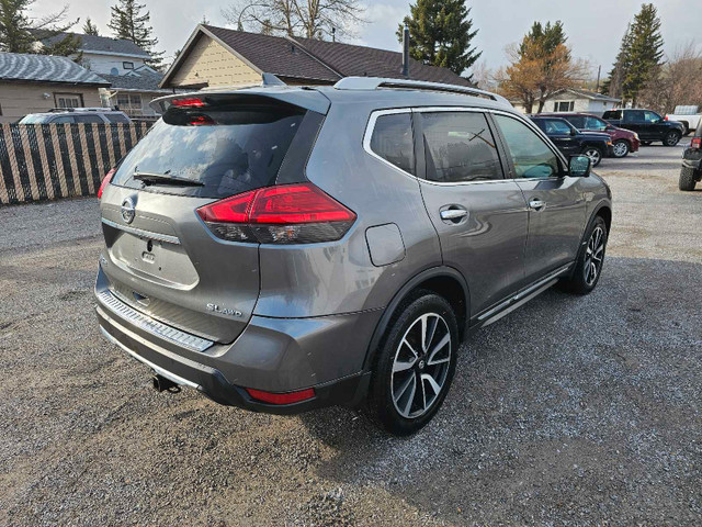 2017 Nissan Rogue SL Platinum AWD in Cars & Trucks in Lethbridge - Image 3