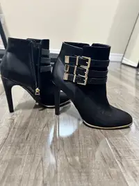 Size 6, 4inch Dress Boot