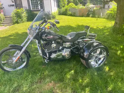 2007 Harley Dyna Wide, Mystery Designs IRS trike kit, CV joint axles , adj rear air ride, correct ra...