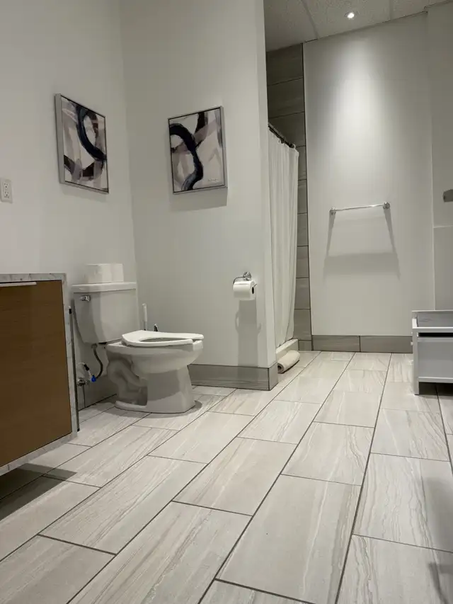 "THE DISTRICT". PROFESSIONAL OFFICE SPACE FOR LEASE (1900sq') in Commercial & Office Space for Rent in Calgary - Image 9