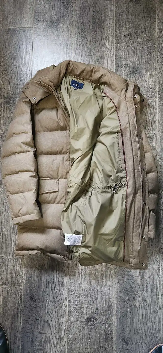 Brooks Brothers Puffer Jacket in Men's in Mississauga / Peel Region - Image 7