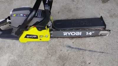 RYOBI  Chainsaw 24 inches. Not starting. Practically new , View more
