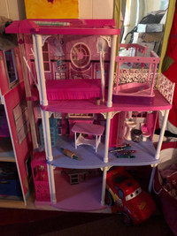 Barbie doll houses 