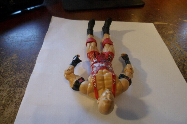 Ryback Wrestling figure wwe wwf mattel 2012 red basic Series 32 dans Art et objets de collection  à Victoriaville - Image 3
