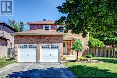 Bright & Spacious 3-Bedroom Detached Home in Desirable Leslie Valley Drive Near Davis Dr & Leslie St...