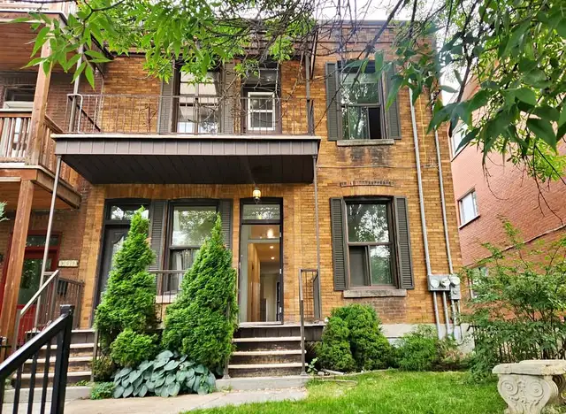 Bright, Newly Renovated 3-Bedroom Apartment with 2 Bathrooms