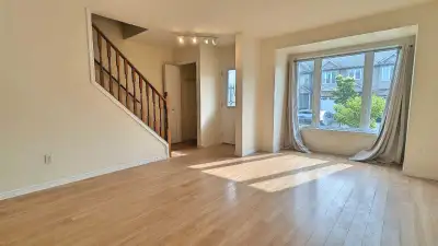 Stylish 3-Bed in North London | Fresh Reno + Private Deck