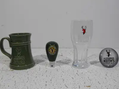 Mancave Collectibles - Very nice Alexander Keith's bar bundle. Consists of one 4 inch bar tap handle...